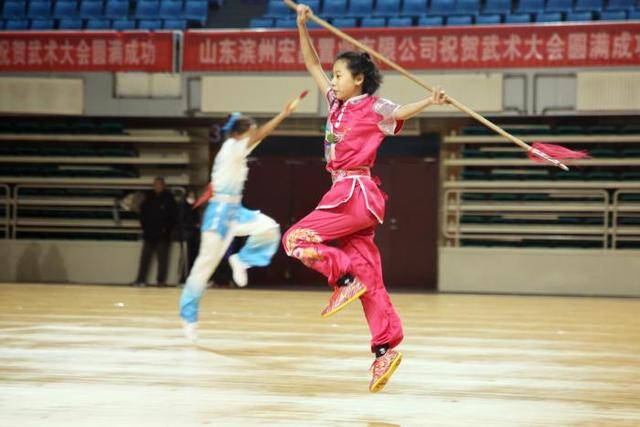 首届“九九黄河武动滨州”沿黄城市武术邀请赛暨滨州市第十六届全民健身武术大会举行