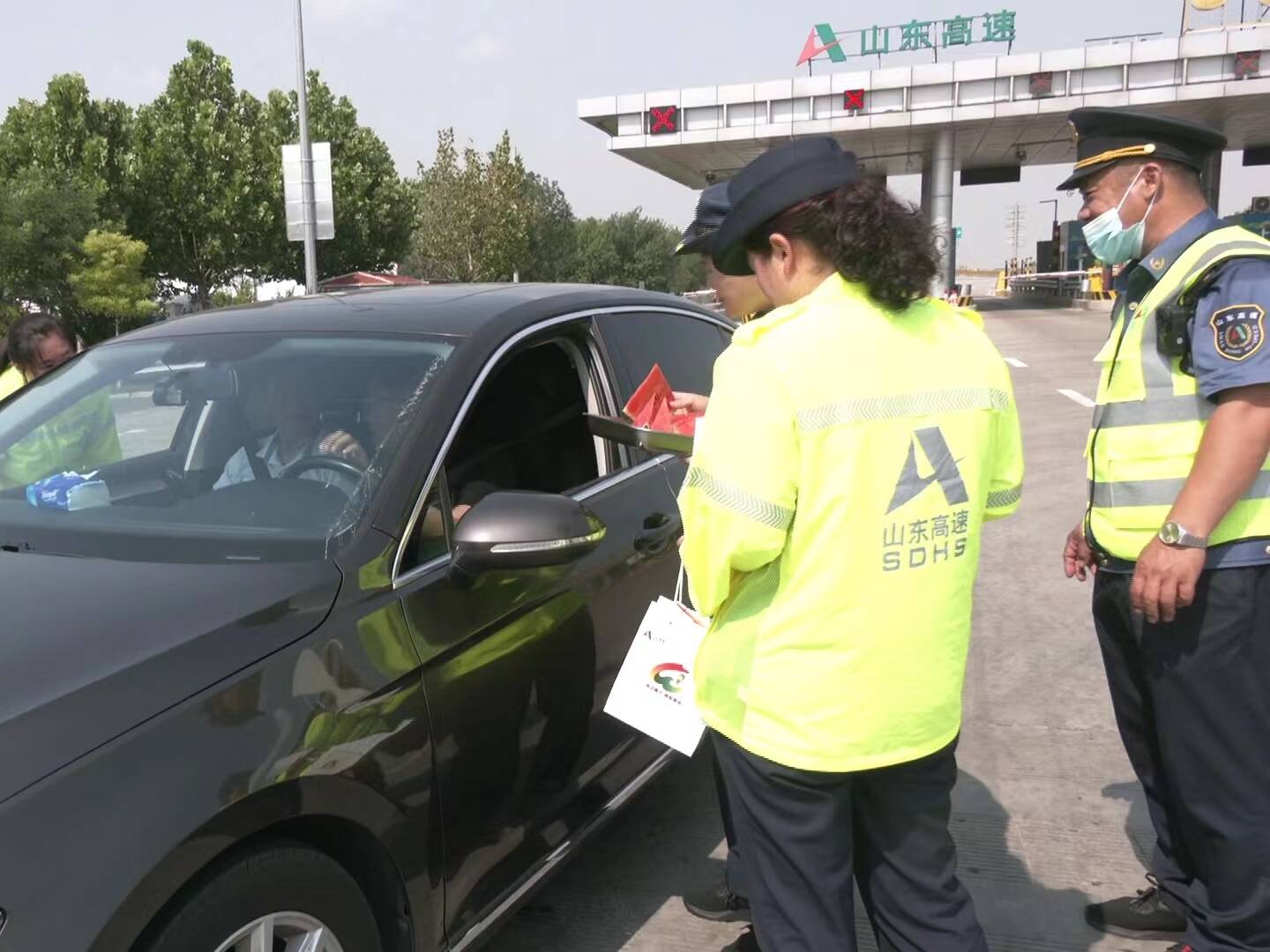 无棣：“山高行·送清凉” 山东高速让出门在外的“赶路人”感受到了丝丝凉意